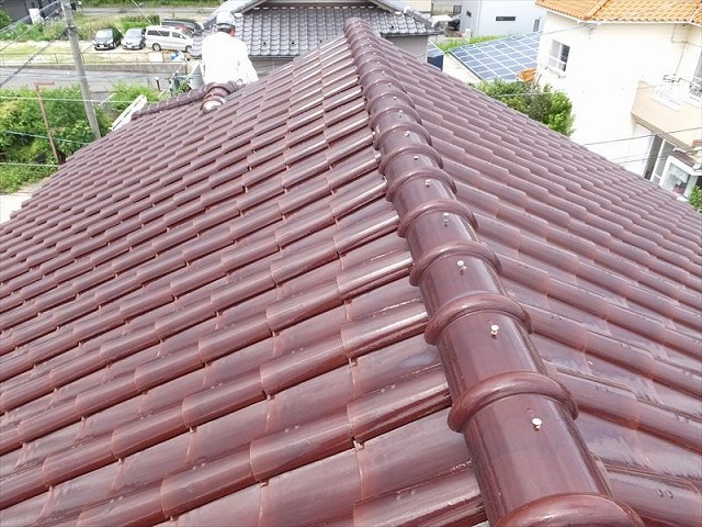 各務原市で洋瓦の屋根を点検、棟を固定する釘が緩み棟の取り直しを提案